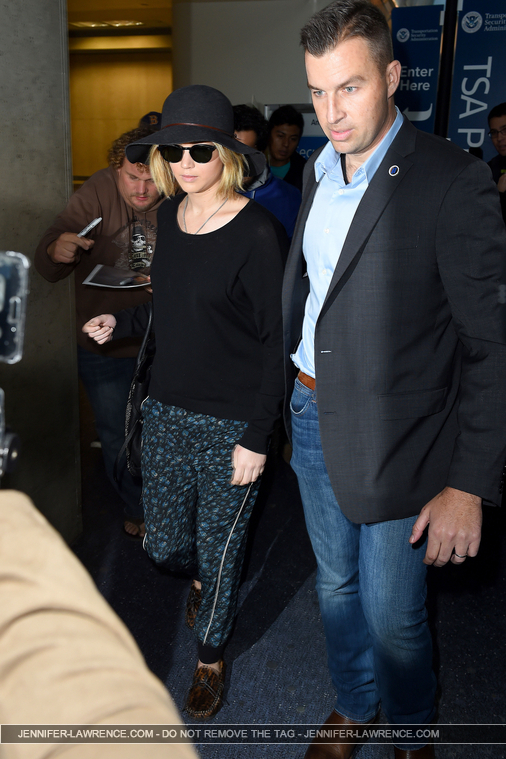 December_18_-_Leaving_LAX_Airport_2817429~0.jpg
