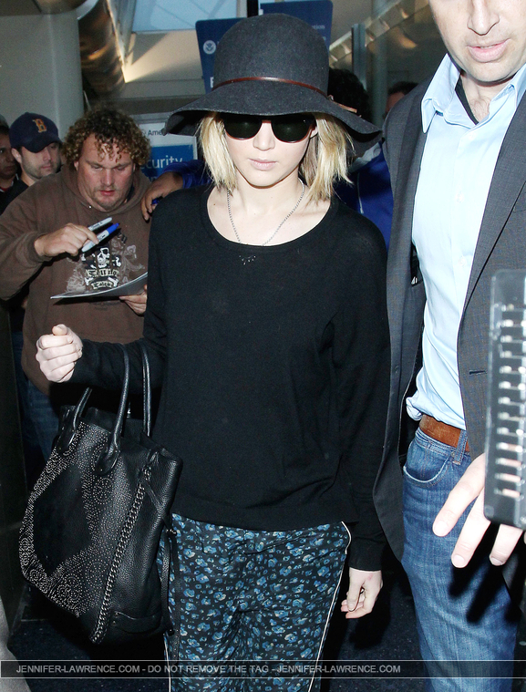 December_18_-_Leaving_LAX_Airport_2819029~0.jpg