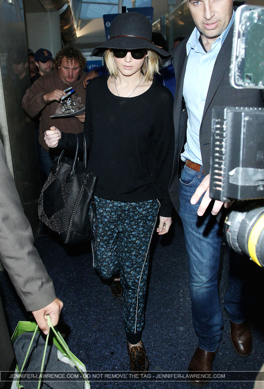 December_18_-_Leaving_LAX_Airport_2819129~0.jpg