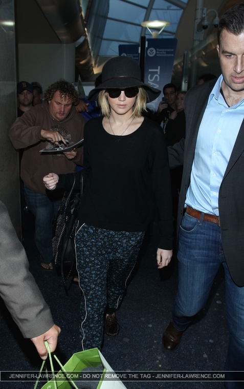 December_18_-_Leaving_LAX_Airport_2820429~0.jpg