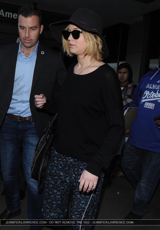 December_18_-_Leaving_LAX_Airport_2821729~0.jpg