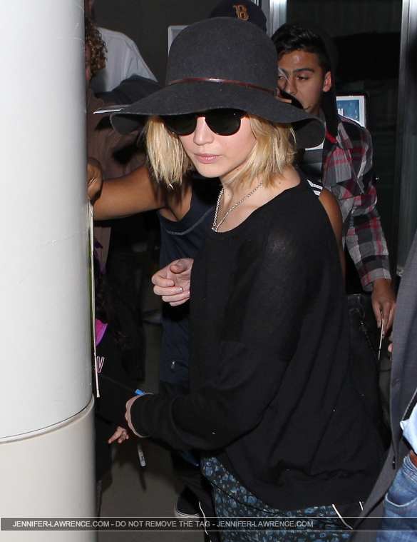 December_18_-_Leaving_LAX_Airport_285829~0.jpg