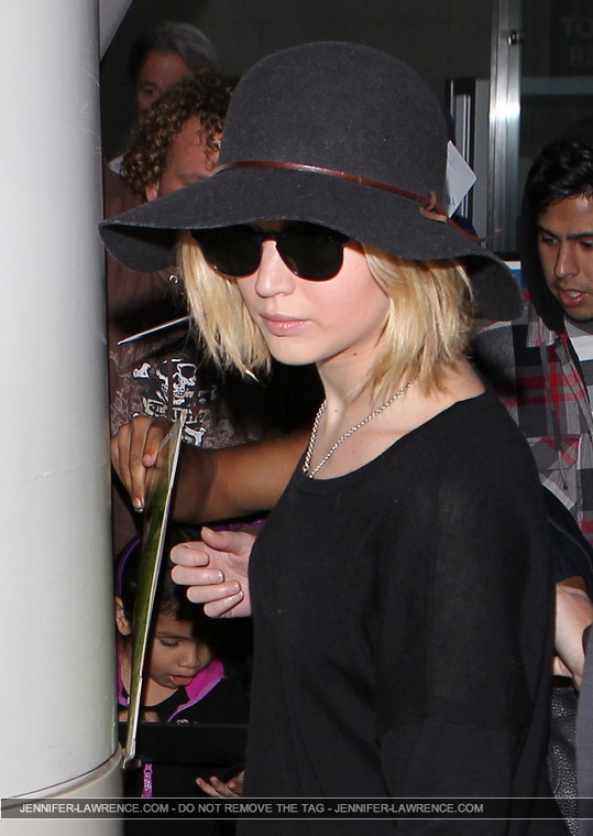 December_18_-_Leaving_LAX_Airport_285929~0.jpg