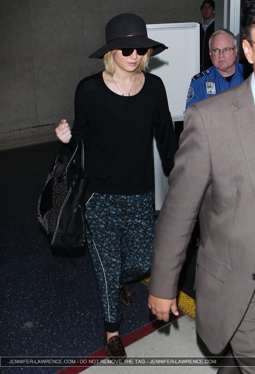December_18_-_Leaving_LAX_Airport_286529~0.jpg