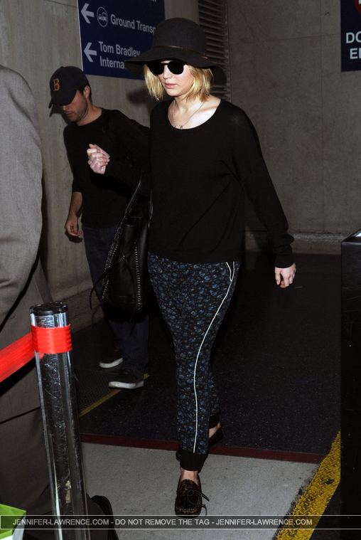 December_18_-_Leaving_LAX_Airport_287229~0.jpg