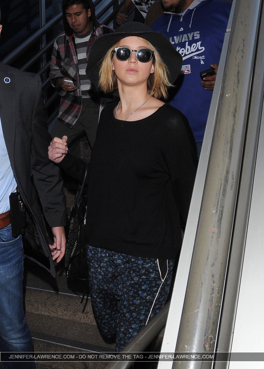 December_18_-_Leaving_LAX_Airport_28729~0.jpg