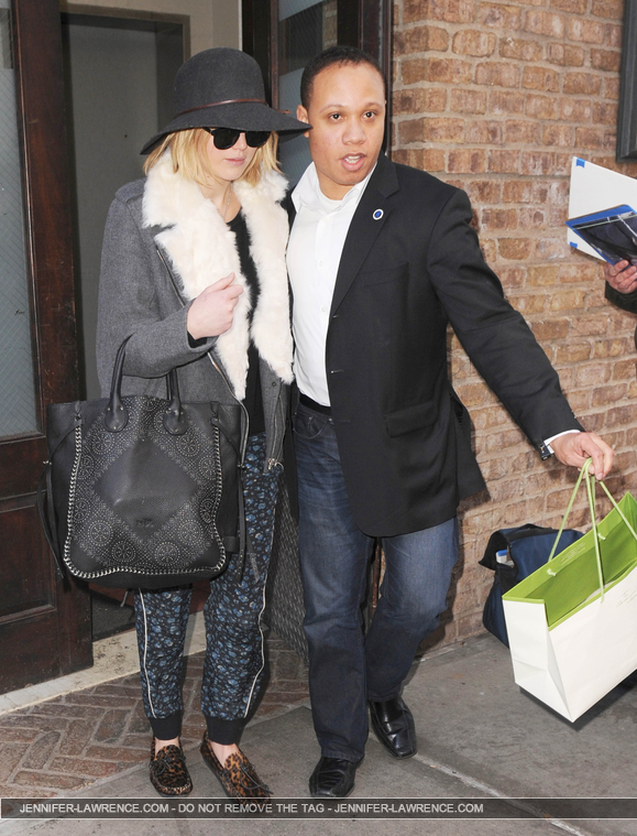 December_18_-_Leaving_the_Greenwich_hotel_in_New_York_281629.jpg