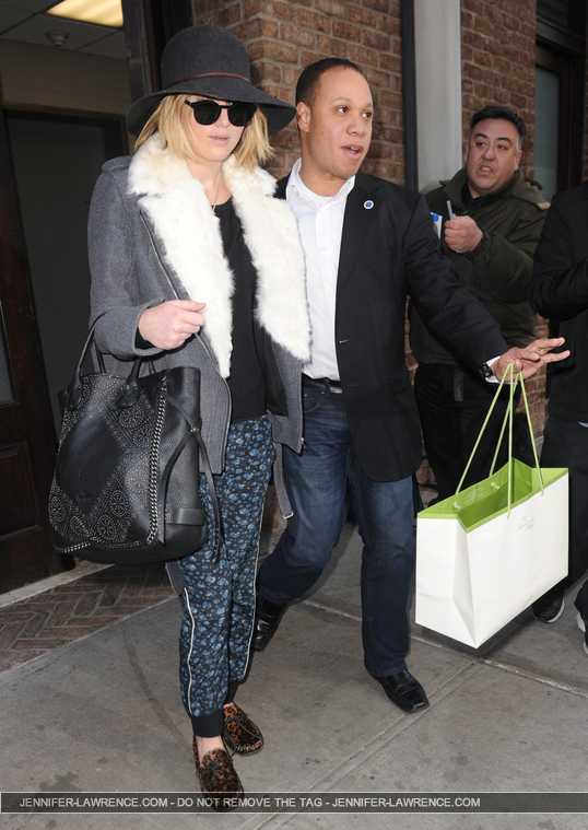 December_18_-_Leaving_the_Greenwich_hotel_in_New_York_282129.jpg