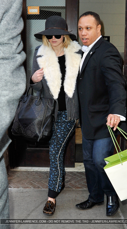 December_18_-_Leaving_the_Greenwich_hotel_in_New_York_285229.jpg