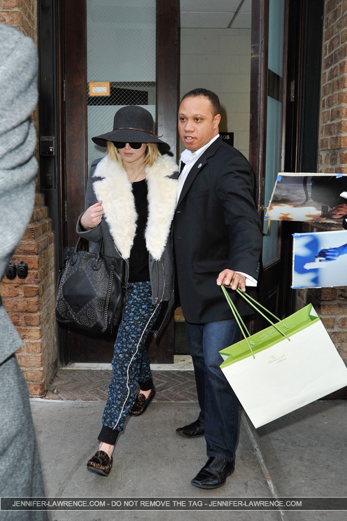 December_18_-_Leaving_the_Greenwich_hotel_in_New_York_285729.jpg