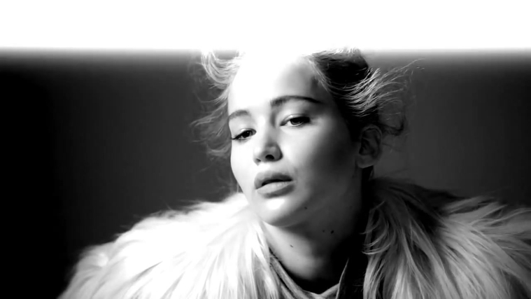ELLE_Magazine_28June_201129_5BBehind_the_Shoot5D_2850029.jpg