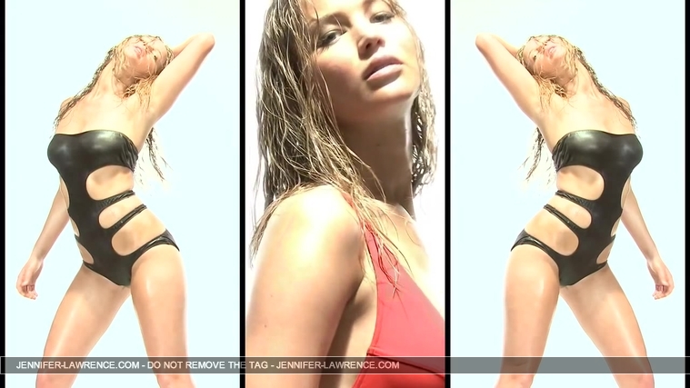 Esquire_Magazine_28207529_5BBehind_the_Scenes5D.jpg