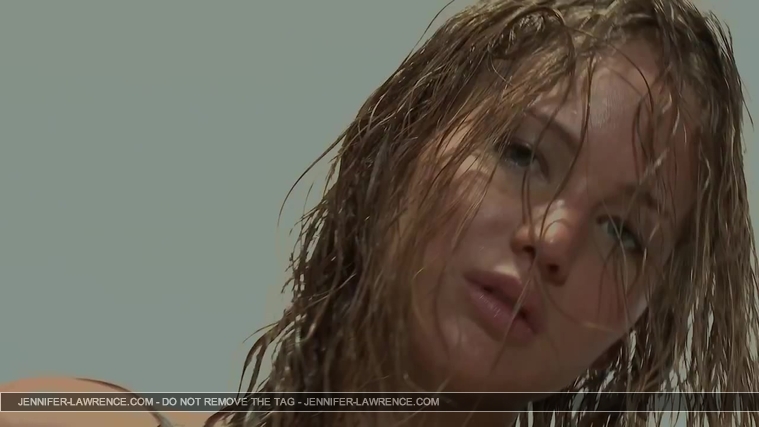 Esquire_Magazine_28209829_5BBehind_the_Scenes5D.jpg