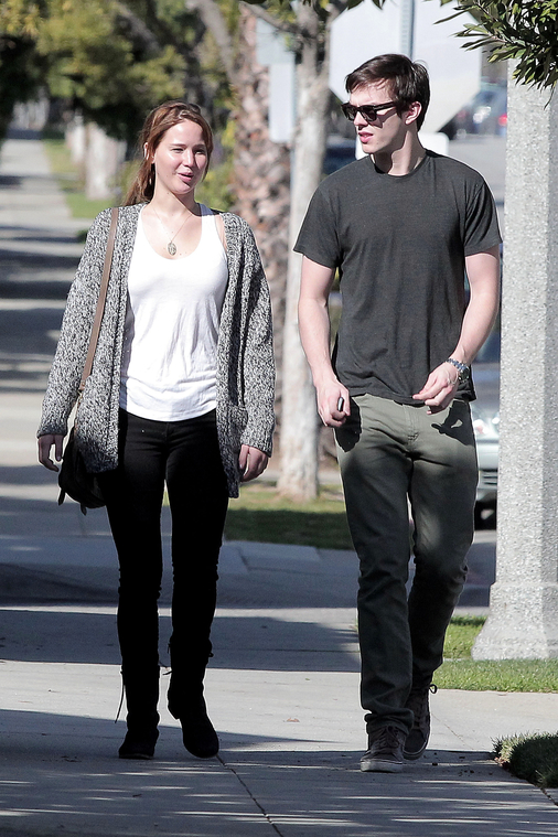 February_14_-_Jennifer_Lawrence___Nicholas_Hoult_Valentine_s_Day_Walk_in_Los_Angeles_28629.jpg