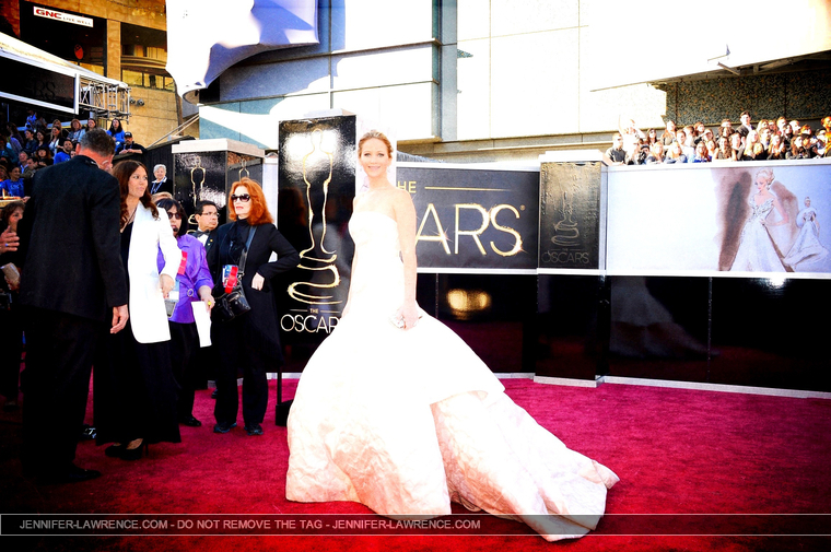 February_24_-_85th_Annual_Academy_Awards_RED_CARPET_284929~0.jpg