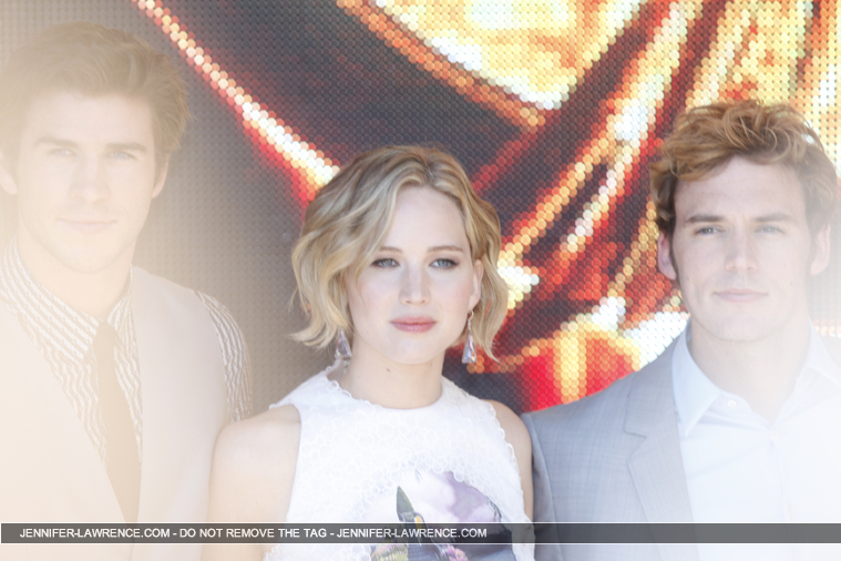 GROUP_May_17_-__Mockingjay_Part_1__photocall_at_Cannes_in_France_2810929.jpg
