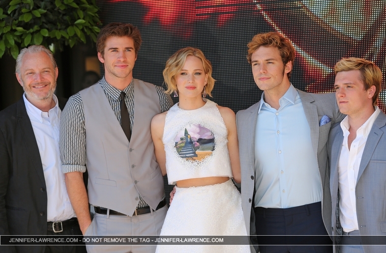 GROUP_May_17_-__Mockingjay_Part_1__photocall_at_Cannes_in_France_283129.jpg