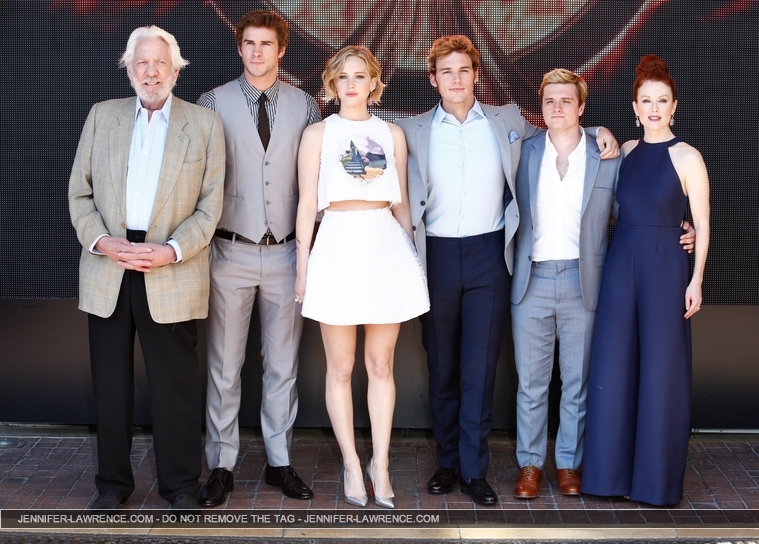 GROUP_May_17_-__Mockingjay_Part_1__photocall_at_Cannes_in_France_284229.JPG