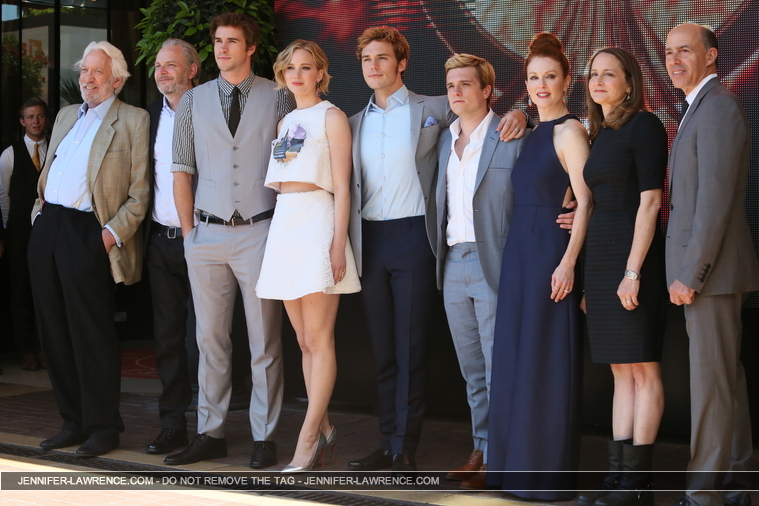 GROUP_May_17_-__Mockingjay_Part_1__photocall_at_Cannes_in_France_28429.JPG