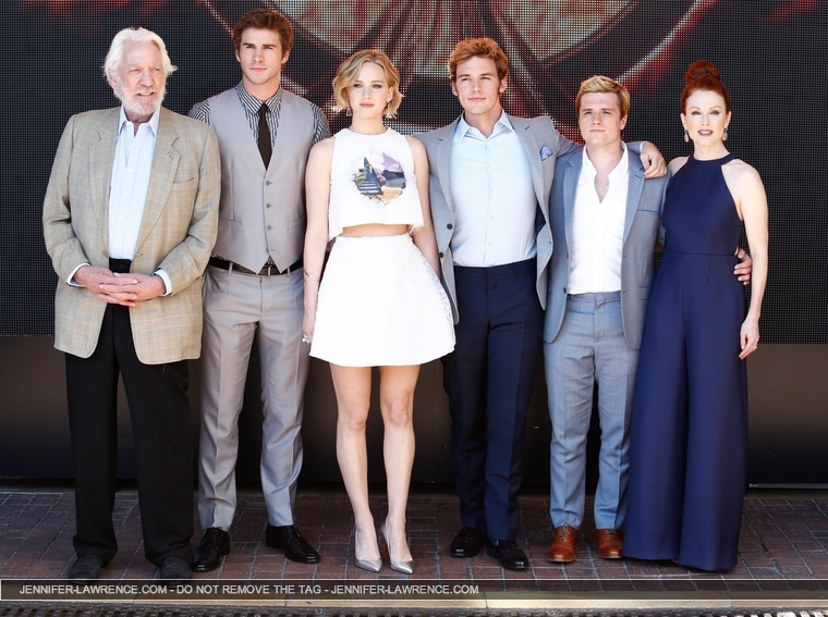 GROUP_May_17_-__Mockingjay_Part_1__photocall_at_Cannes_in_France_284329.JPG