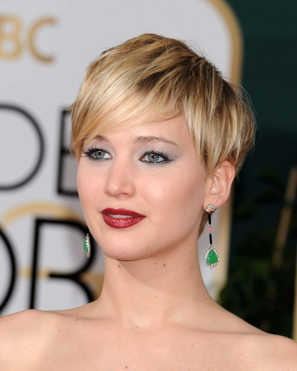 HQ_71st_Annual_Golden_Globe_Awards_-_Red_Carpet_2813729.jpg