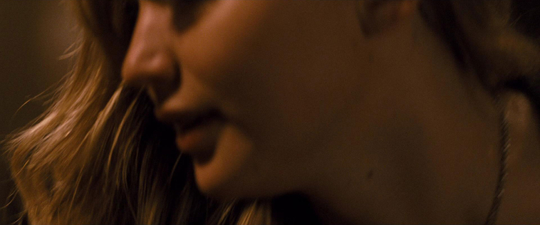 House_at_the_End_of_the_Street__28118429.jpg