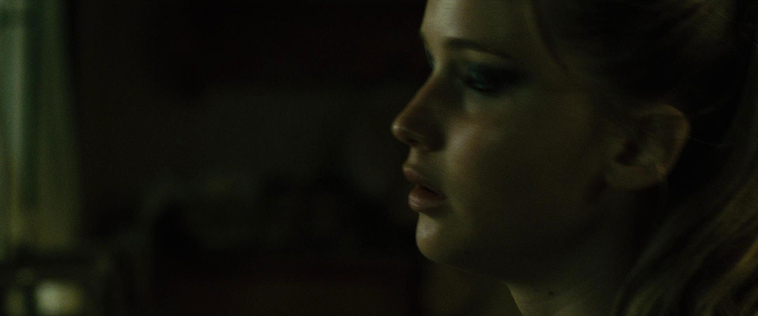 House_at_the_End_of_the_Street__28137429.jpg