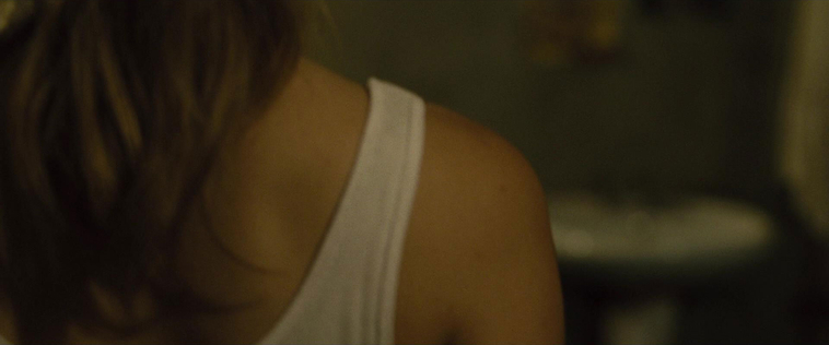 House_at_the_End_of_the_Street__28154729.jpg