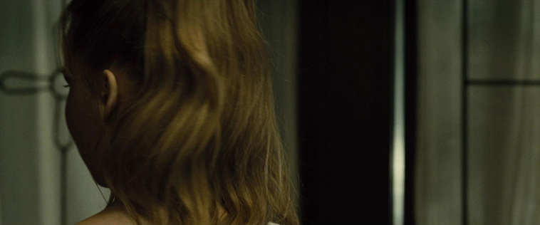 House_at_the_End_of_the_Street__28160129.jpg