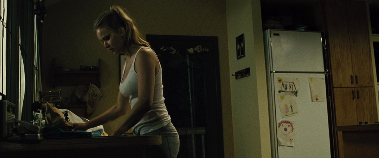House_at_the_End_of_the_Street__28161129.jpg