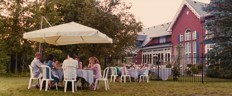 House_at_the_End_of_the_Street__2817729.jpg