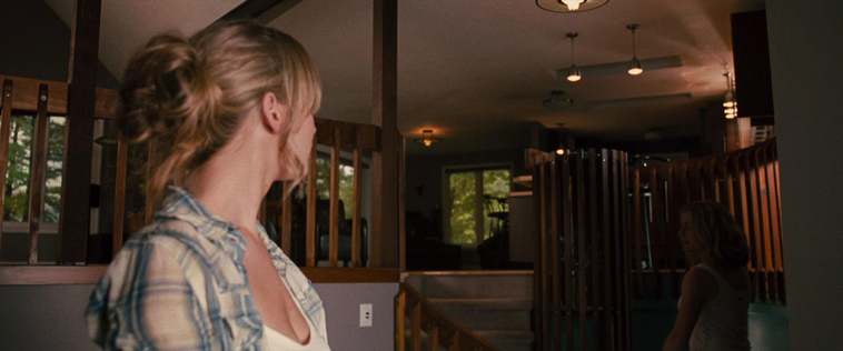 House_at_the_End_of_the_Street__286429.jpg