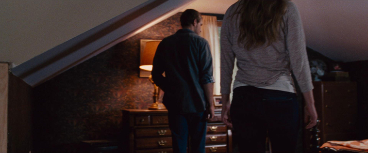 House_at_the_End_of_the_Street__2868629.jpg