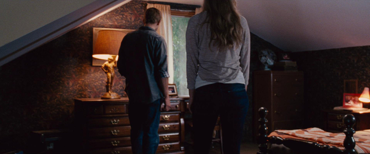 House_at_the_End_of_the_Street__2868729.jpg