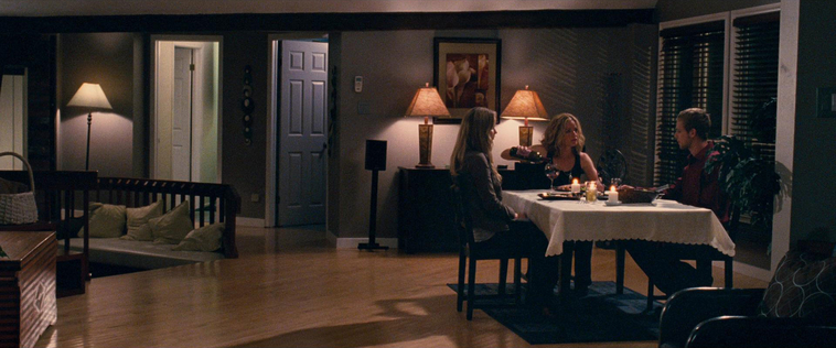 House_at_the_End_of_the_Street__2889329.jpg