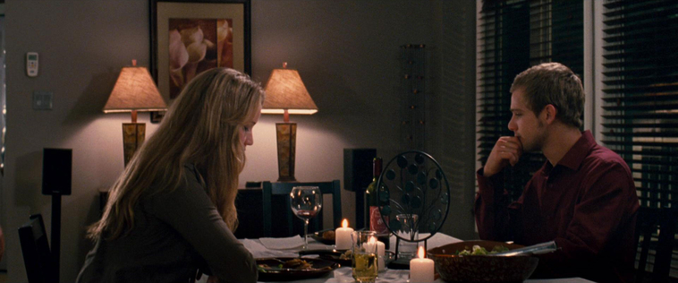 House_at_the_End_of_the_Street__2892629.jpg