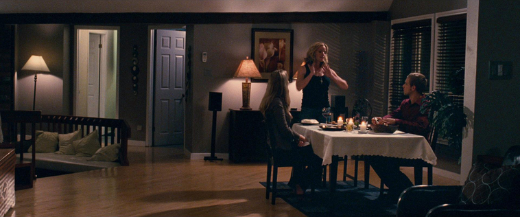 House_at_the_End_of_the_Street__2894029.jpg