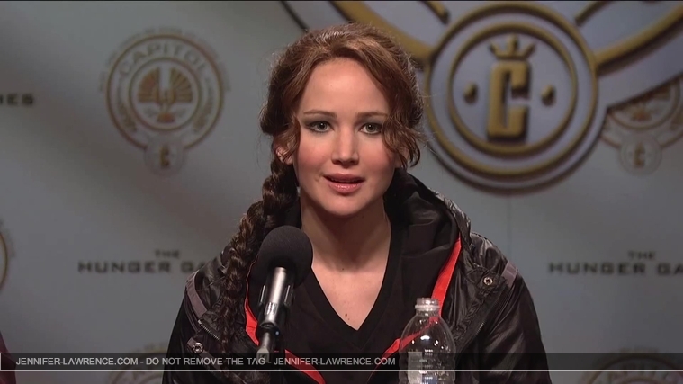 Hunger_Games_Press_Conference_-_Saturday_Night_Live__2814629.jpg