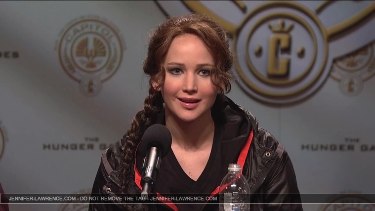 Hunger_Games_Press_Conference_-_Saturday_Night_Live__2814729.jpg