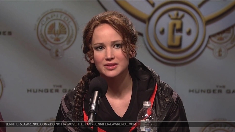 Hunger_Games_Press_Conference_-_Saturday_Night_Live__2815429.jpg