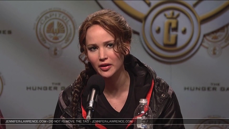 Hunger_Games_Press_Conference_-_Saturday_Night_Live__2817129.jpg
