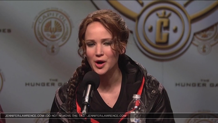 Hunger_Games_Press_Conference_-_Saturday_Night_Live__2818129.jpg
