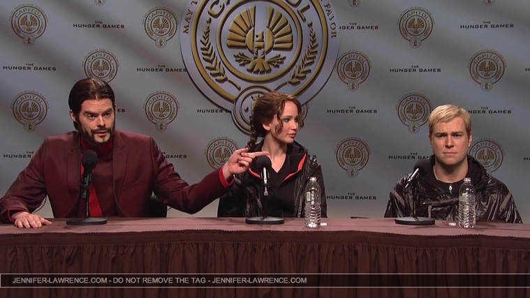 Hunger_Games_Press_Conference_-_Saturday_Night_Live__2819329.jpg