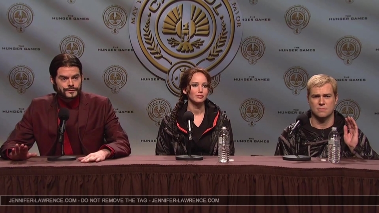 Hunger_Games_Press_Conference_-_Saturday_Night_Live__2819629.jpg