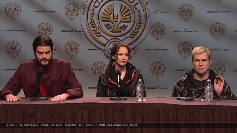 Hunger_Games_Press_Conference_-_Saturday_Night_Live__2820929.jpg