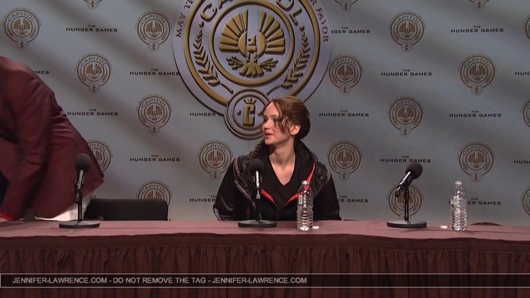Hunger_Games_Press_Conference_-_Saturday_Night_Live__2831329.jpg