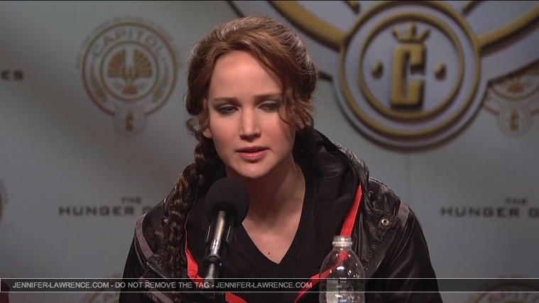 Hunger_Games_Press_Conference_-_Saturday_Night_Live__284729.jpg