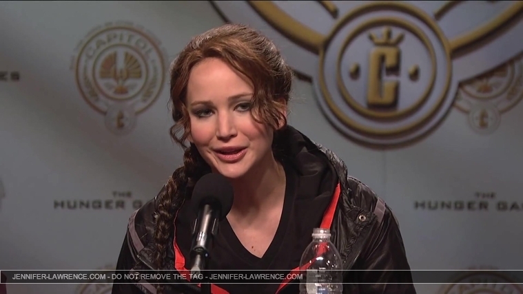 Hunger_Games_Press_Conference_-_Saturday_Night_Live__285829.jpg
