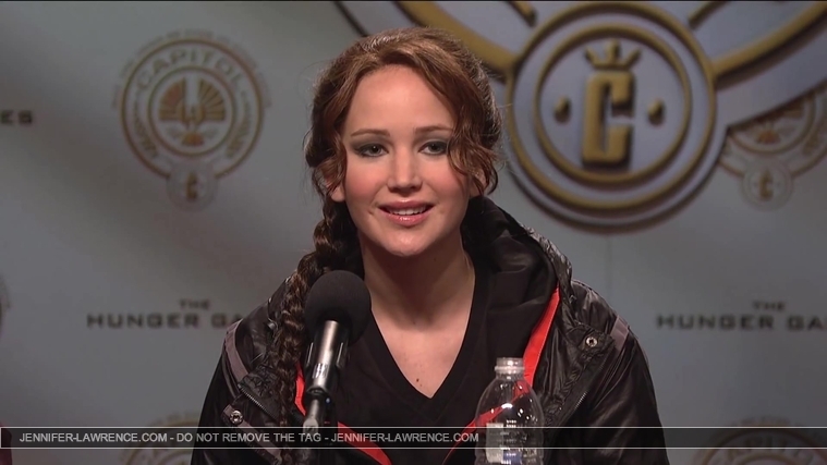 Hunger_Games_Press_Conference_-_Saturday_Night_Live__286529.jpg