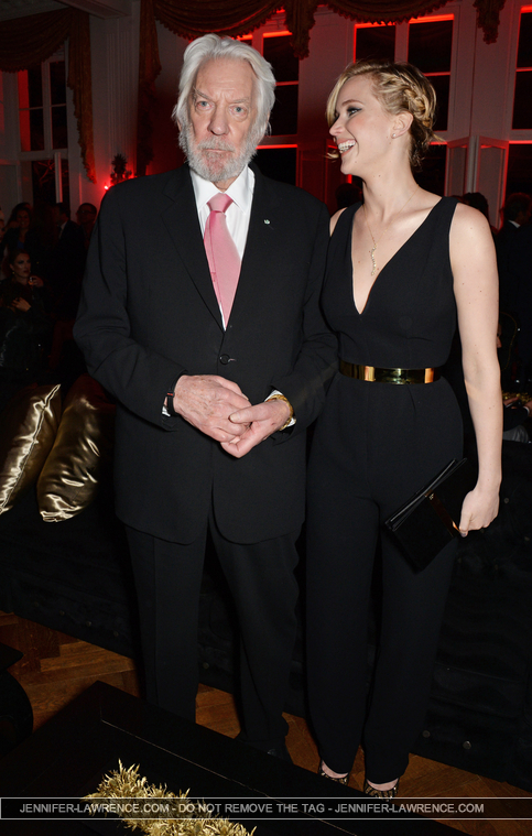 INSIDE_May_17_-__The_Hunger_Games_Mockingjay_Part_1__party_in_Cannes.jpg